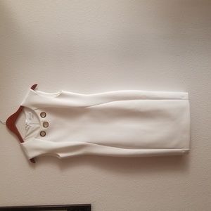 Calvin Klein White Sheath Dress Size 6 Sleeveless Gold Ring Detail Elegant Class